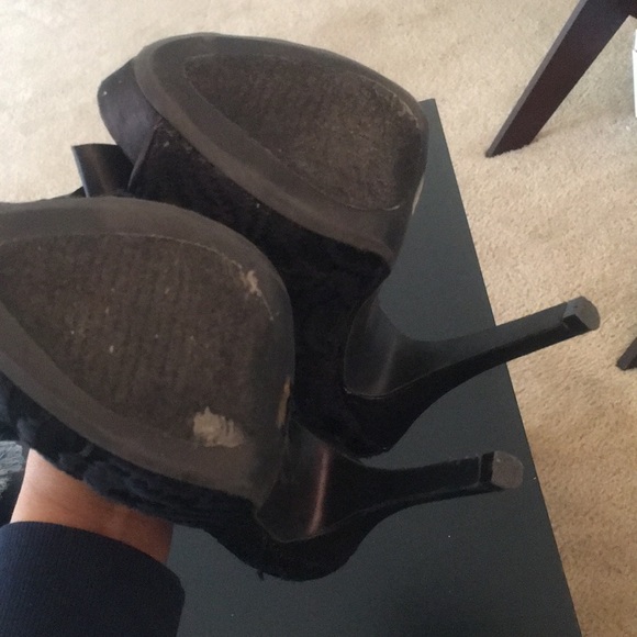 Chinese laundry black lace bow peep toe shoes US 6 - Picture 4 of 4